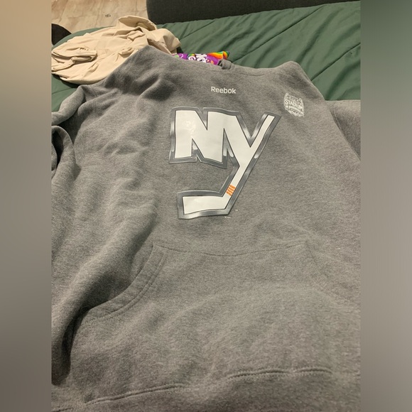 Islanders sweater - Picture 4 of 4